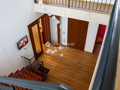 Eladó családi ház Pécel