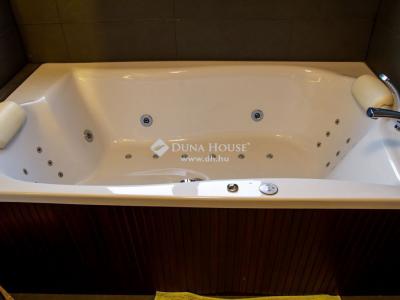 Eladó családi ház Pécel