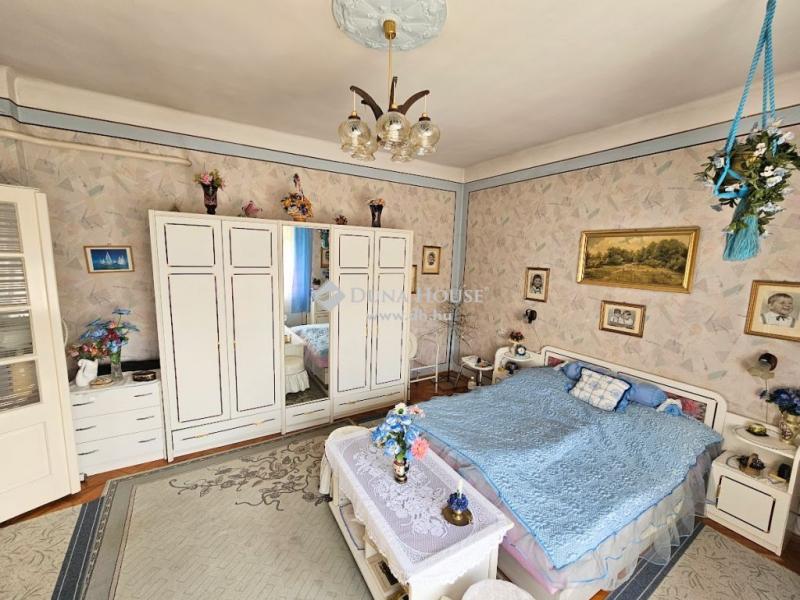 Eladó családi ház Szigetszentmiklós