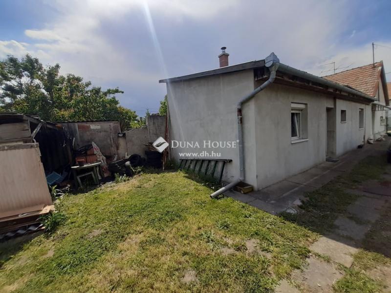 Eladó ikerház Monor