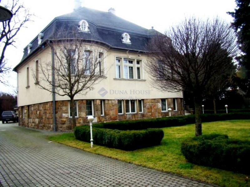 Eladó családi ház Üllő