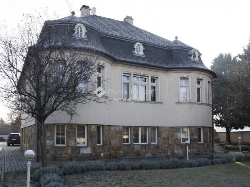 Eladó családi ház Üllő