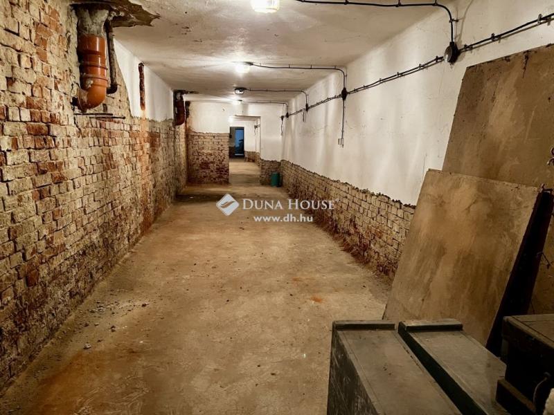Eladó raktár Szombathely
