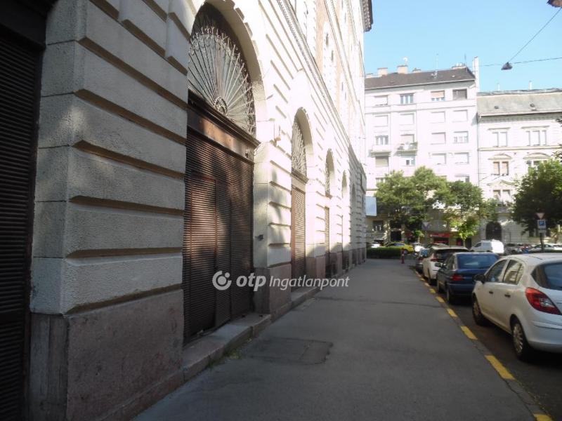 Kiadó utcai bejáratú üzlethelység Budapest