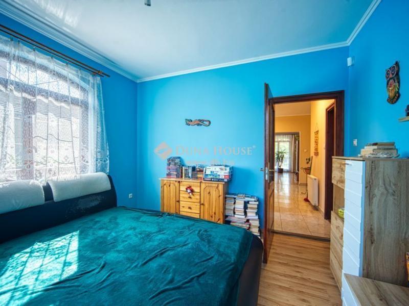 Eladó családi ház Monor