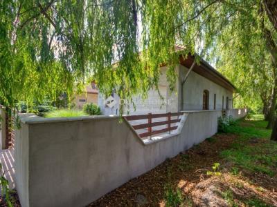 Eladó családi ház Monor