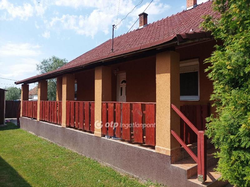 Eladó családi ház Polgár