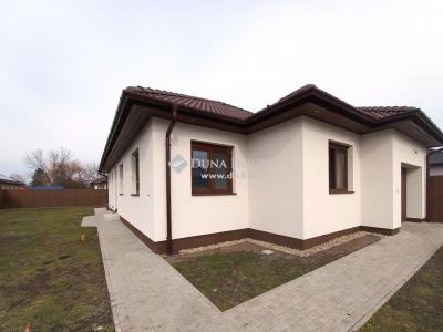 Eladó családi ház - 5600 Békéscsaba