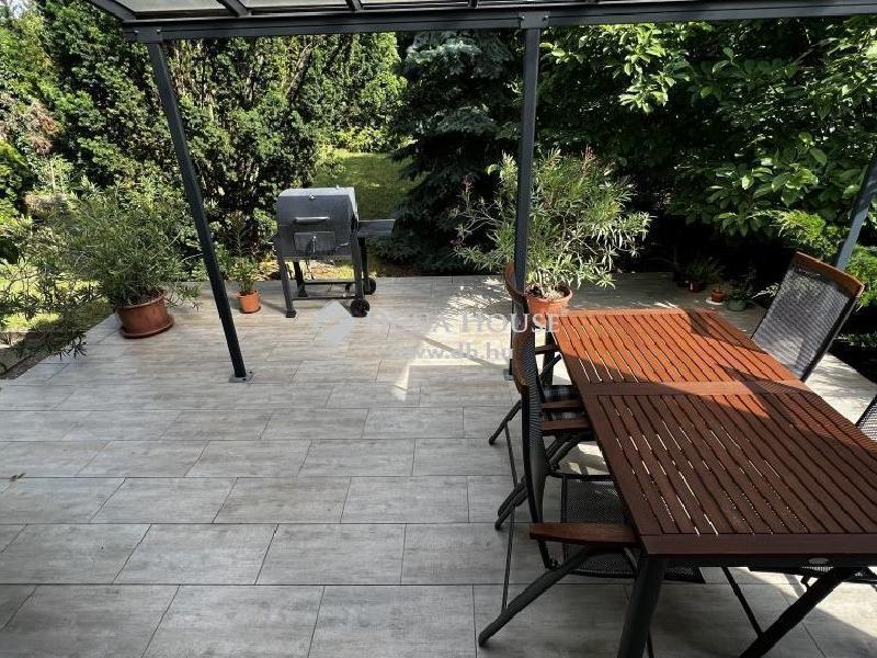 Eladó családi ház Budapest