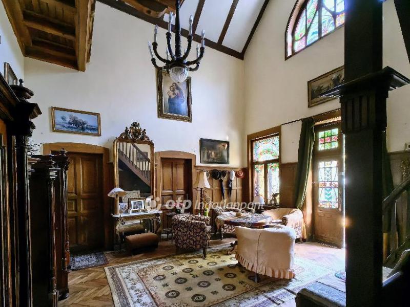 Eladó családi ház Törökbálint