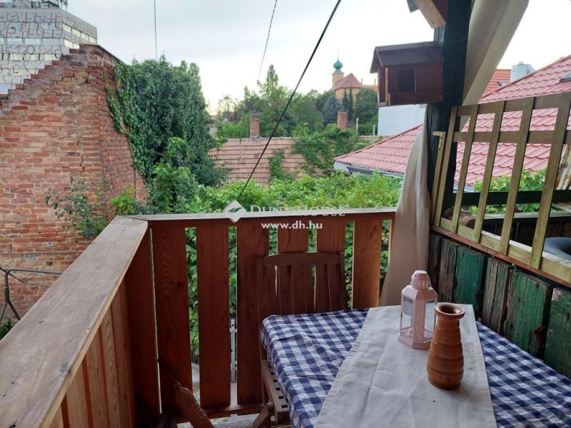 Eladó lakás Pécs