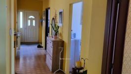 Eladó családi ház Mikepércs