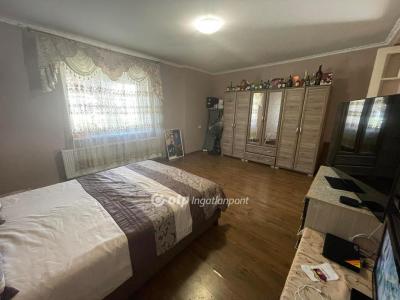 Eladó családi ház Nagykáta