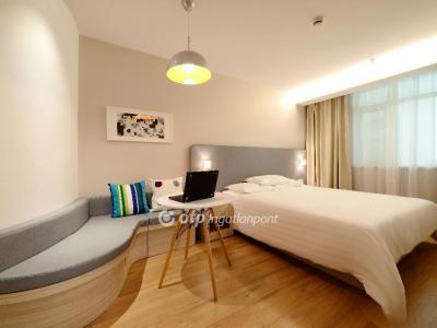 Eladó lakás Levél