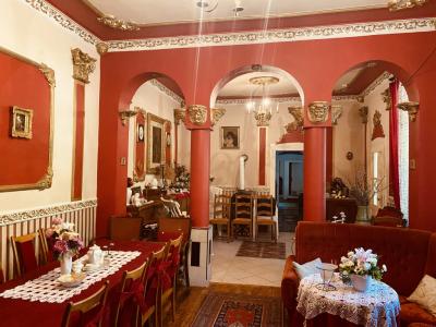 Eladó tanya Ladánybene