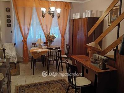 Eladó családi ház Hajdúhadház