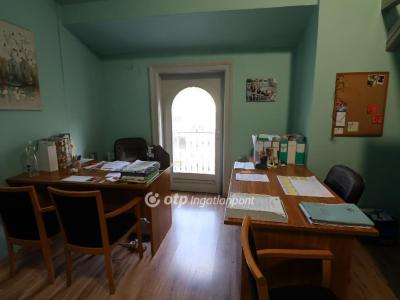 Eladó családi ház Budapest