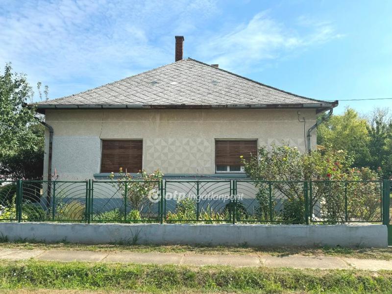 Eladó családi ház Tiszafüred Tiszaszőlős