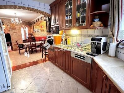 Eladó családi ház Budapest