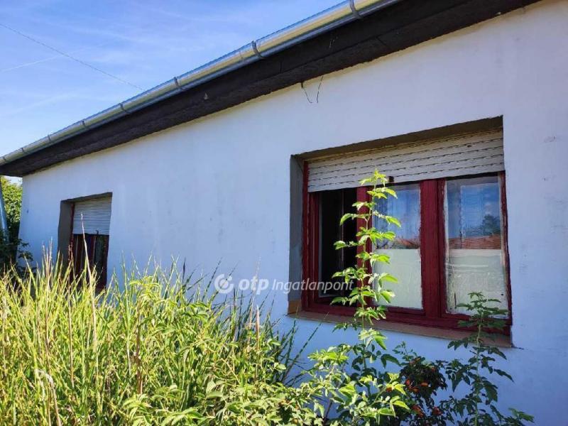 Eladó családi ház Nagykáta