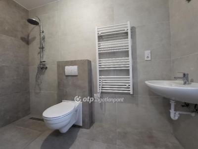 Eladó lakás Szántód