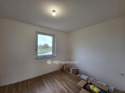 Eladó lakás Szántód