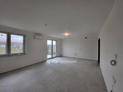 Eladó lakás Szántód