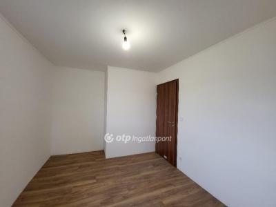 Eladó lakás Szántód