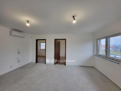 Eladó lakás Szántód