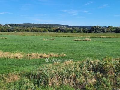 Eladó lakás Szántód
