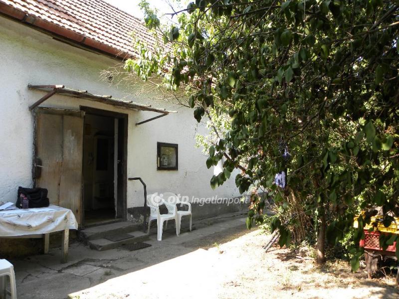 Eladó családi ház Budapest