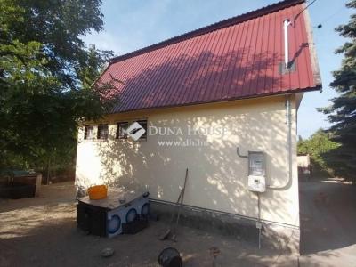 Eladó családi ház Tápiószentmárton