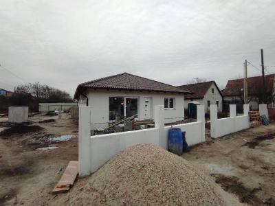Eladó ikerház - 2462 Martonvásár