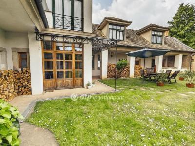 Eladó családi ház Pilisborosjenő