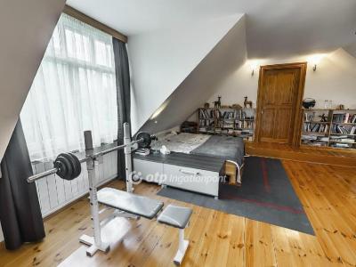 Eladó családi ház Pilisborosjenő