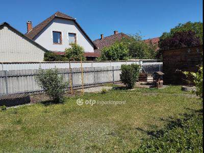 Eladó családi ház Jászberény
