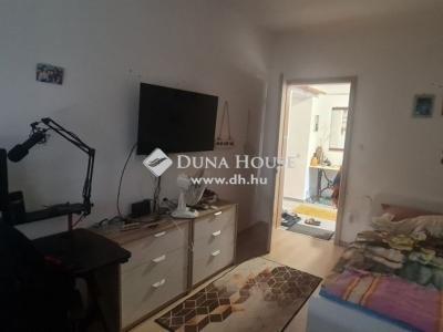 Eladó családi ház Monor