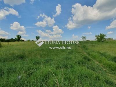 Eladó lakóövezeti telek Kerepes