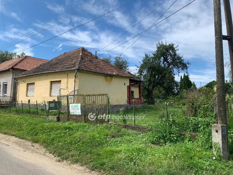 Eladó családi ház Pétervására