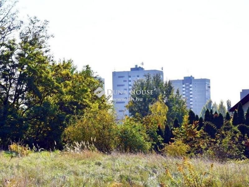 Eladó lakóövezeti telek Budapest