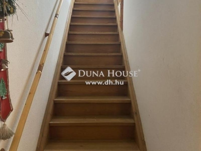 Eladó családi ház Piliscsaba