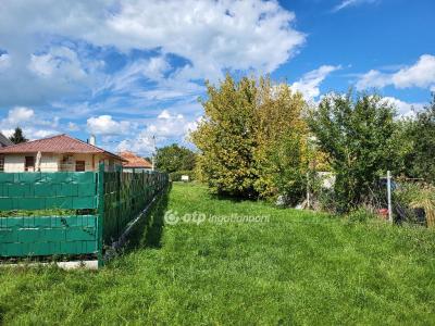 Eladó lakóövezeti telek Siófok