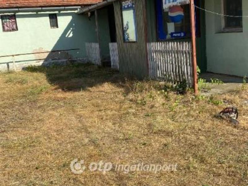 Eladó egyéb ipari ingatlan Cibakháza
