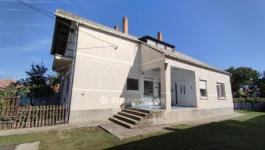 Eladó családi ház Jászberény