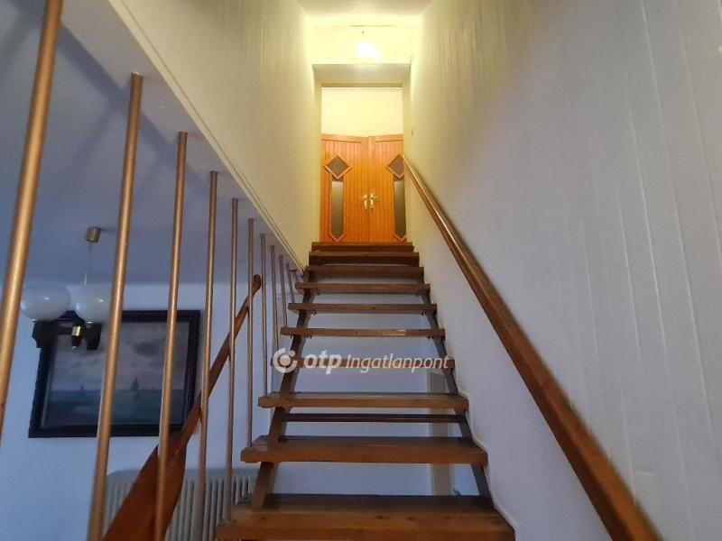 Eladó családi ház Siófok