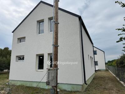 Eladó ikerház Szigetszentmárton