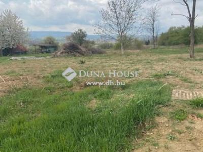 Eladó külterületi telek Pécs