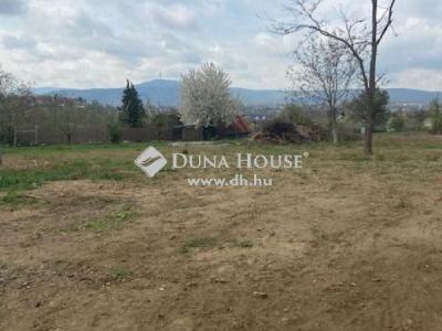 Eladó külterületi telek Pécs