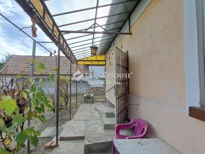 Eladó családi ház Nagykáta