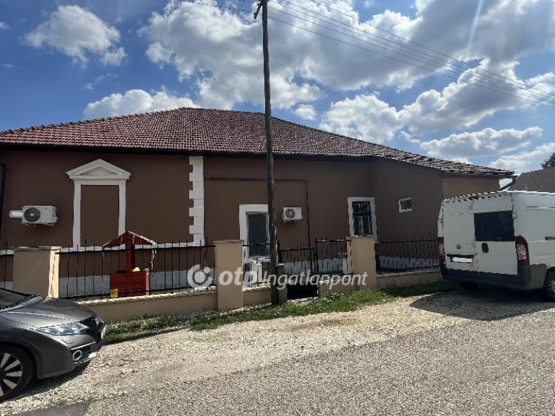 Eladó családi ház Ónod